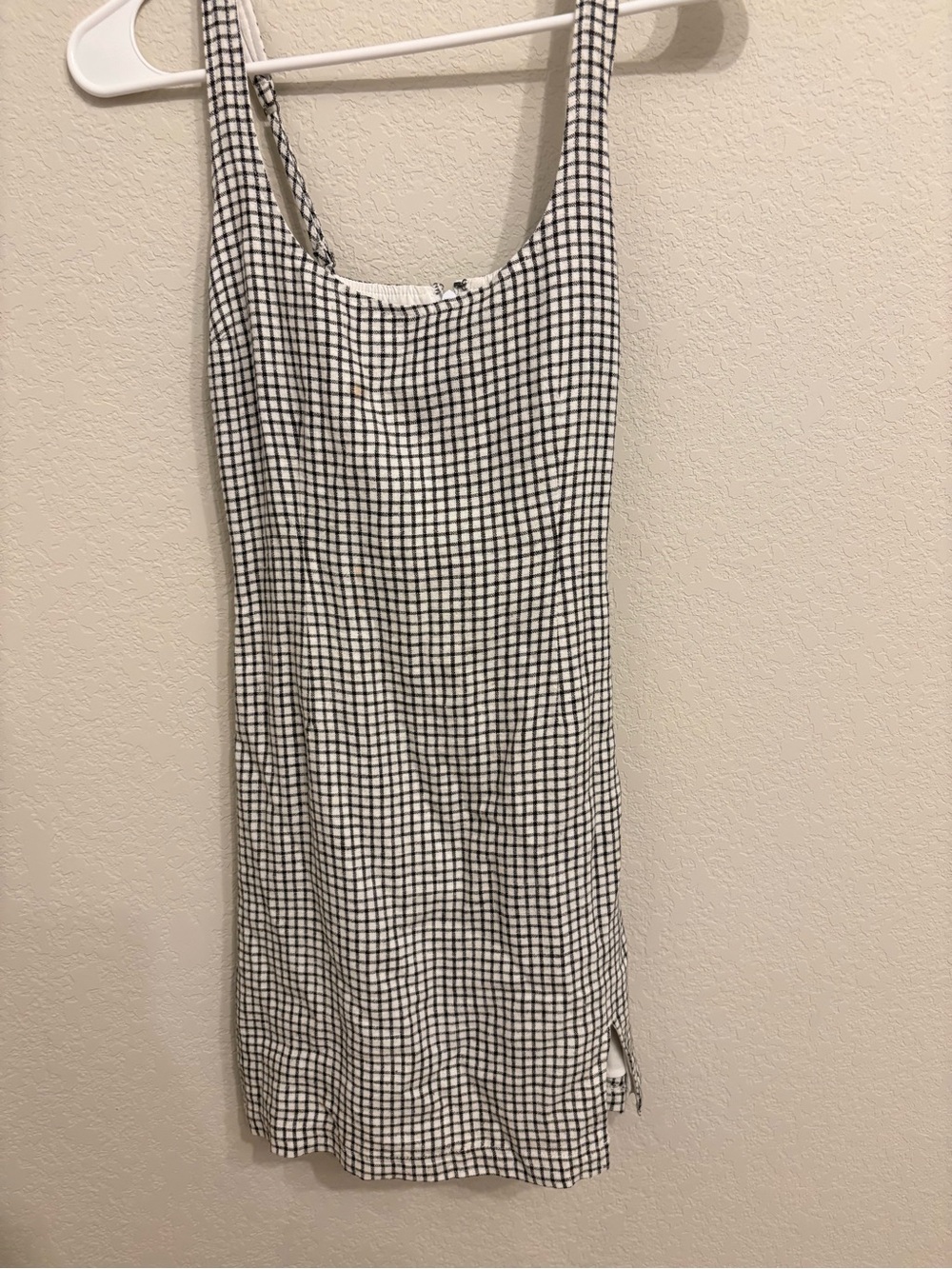 Abercrombie & Fitch Black and White Gingham Slip